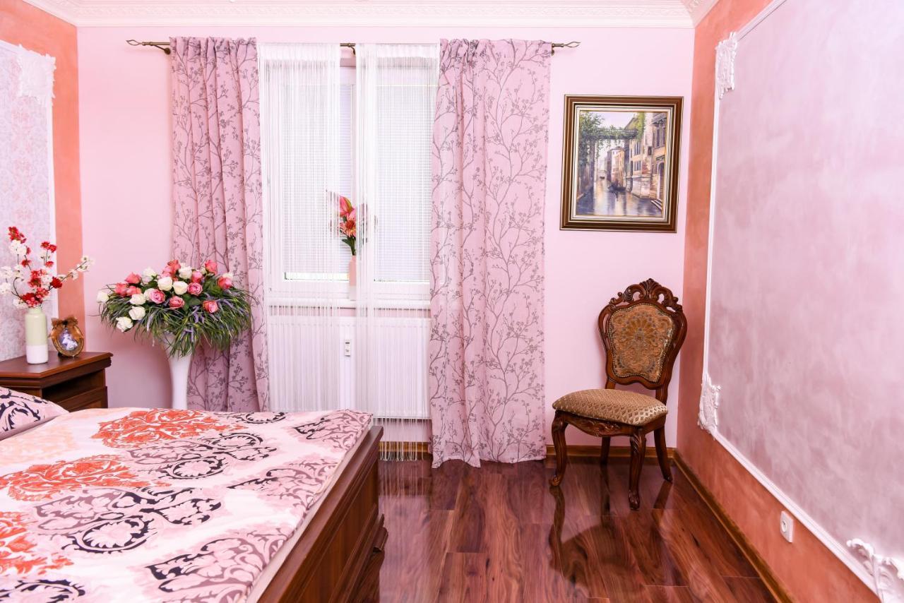 Appartamento Rose Mariánské Lázně Esterno foto