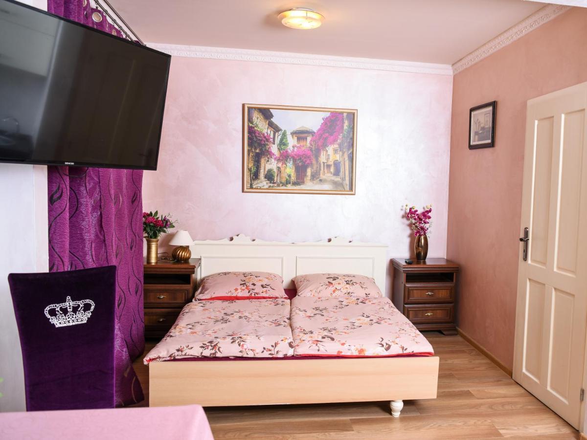 Appartamento Rose Mariánské Lázně Esterno foto